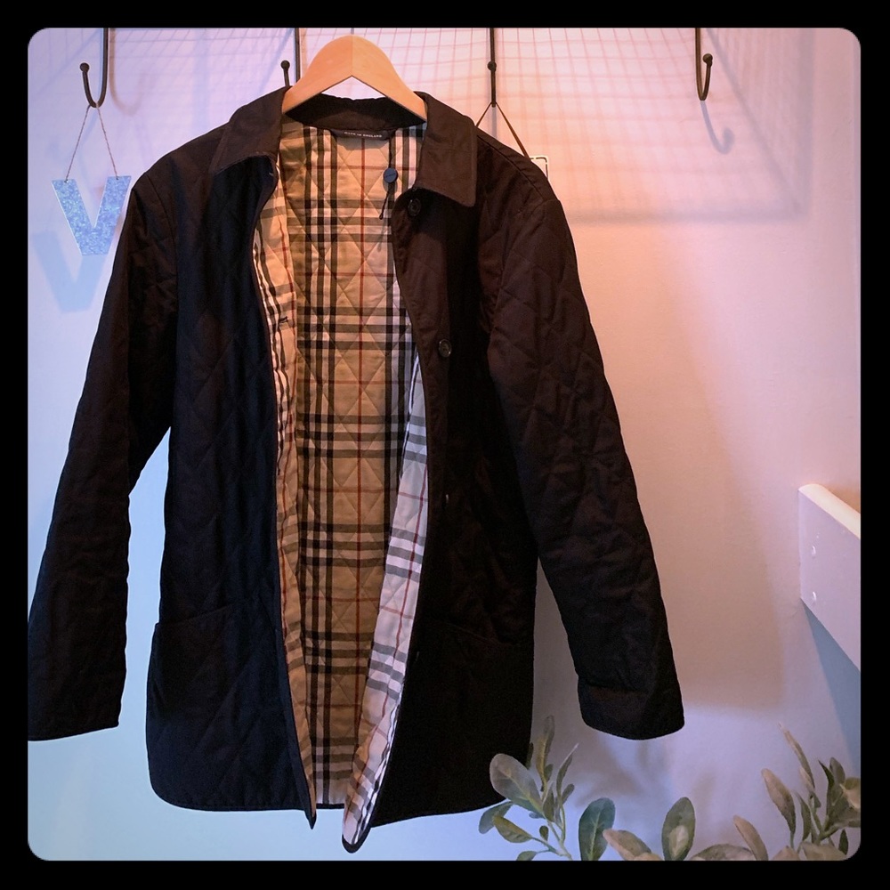 BURBERRY London Quilted Barn Coat
